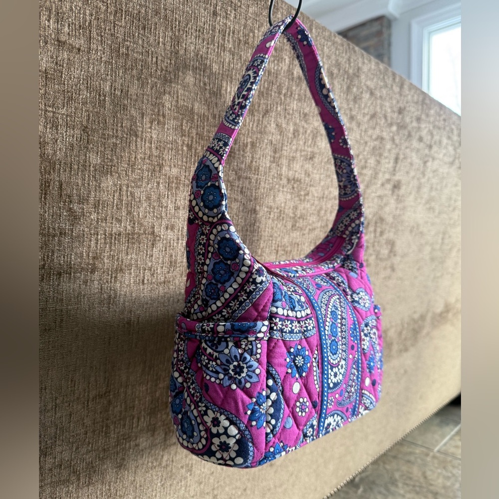 Vera Bradley Quilted Hobo Bag - Plum/Blue Paisley 💗💜💙 - Picture 2 of 9